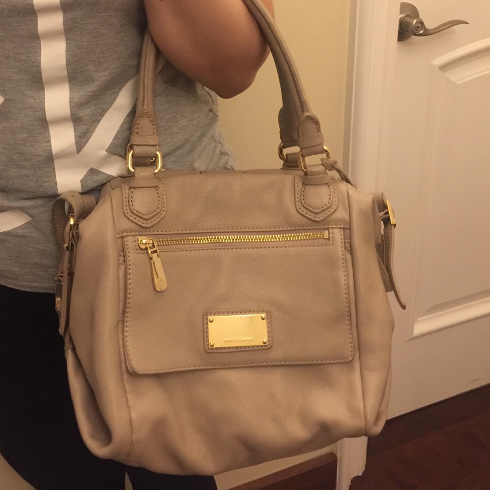 Vince Camuto nude hand bag